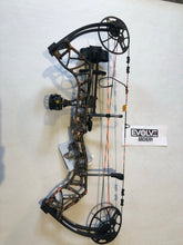 Load image into Gallery viewer, Bear Legit RTH compound bow package